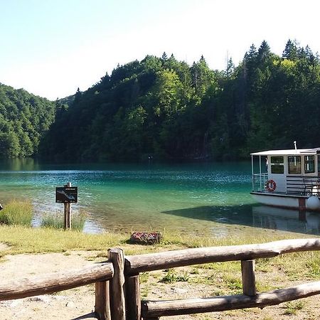 Holiday Home Nena Korenica Esterno foto