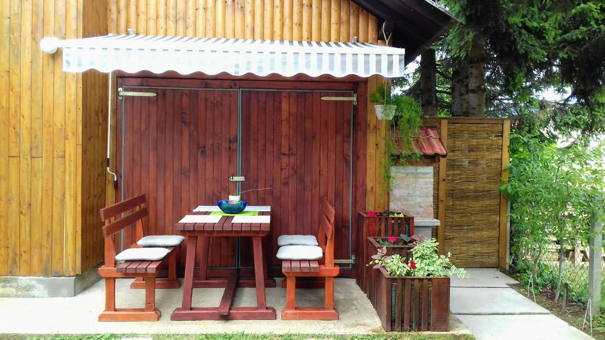 Holiday Home Nena Korenica Esterno foto