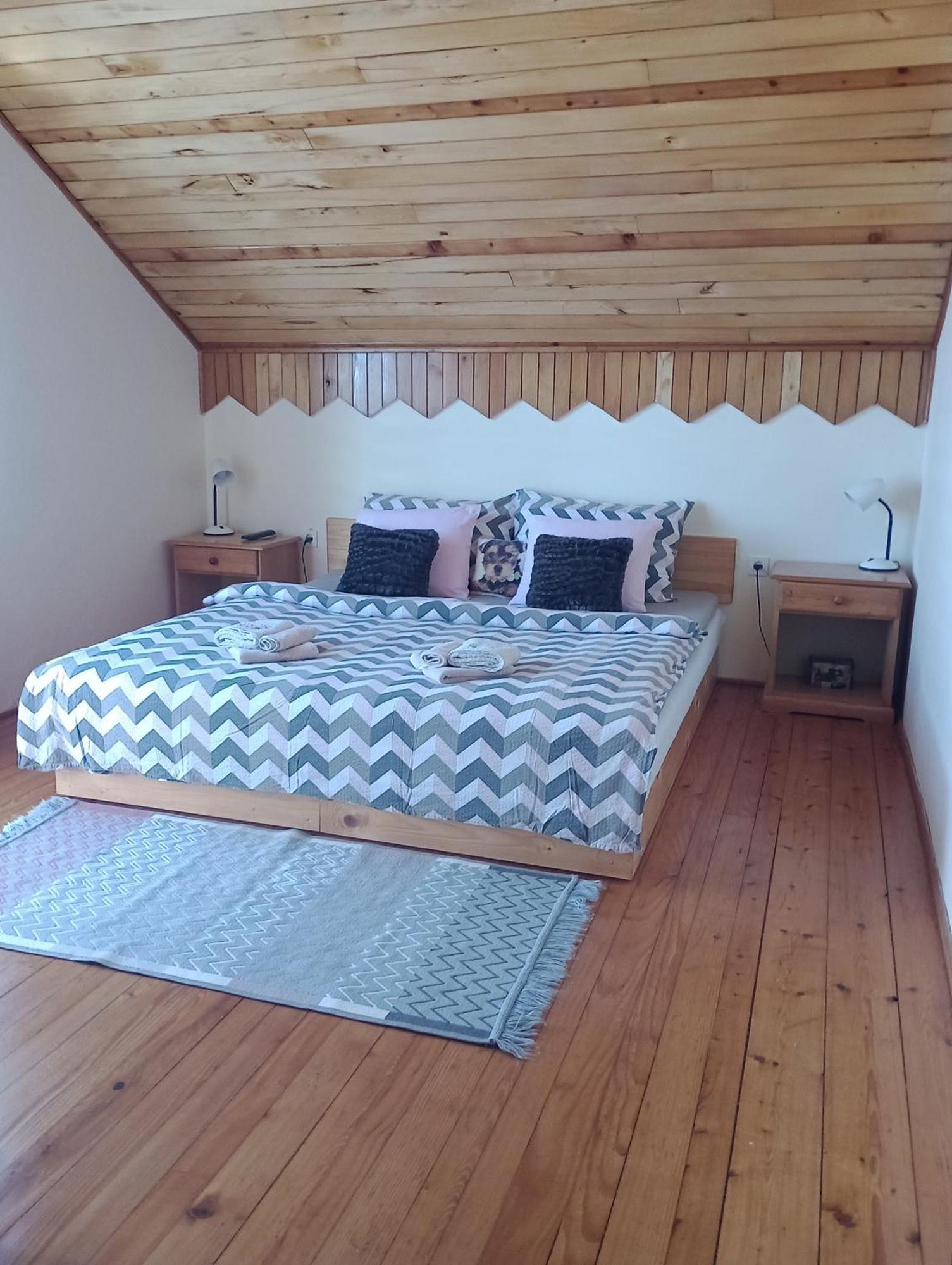 Holiday Home Nena Korenica Esterno foto