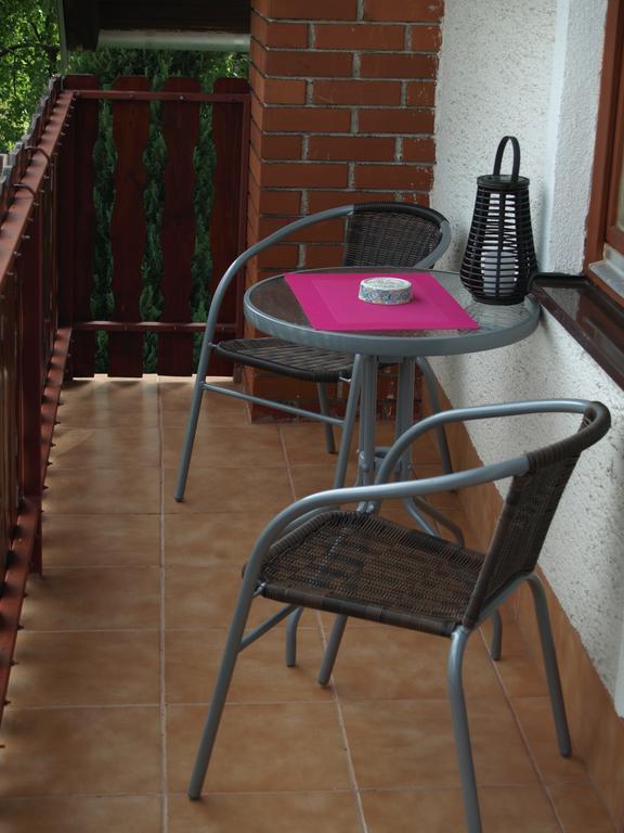Holiday Home Nena Korenica Esterno foto